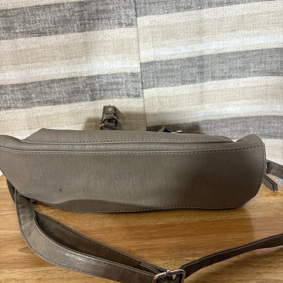 Jessica Simpson Taupe Handbag‎ - Picture 10 of 11